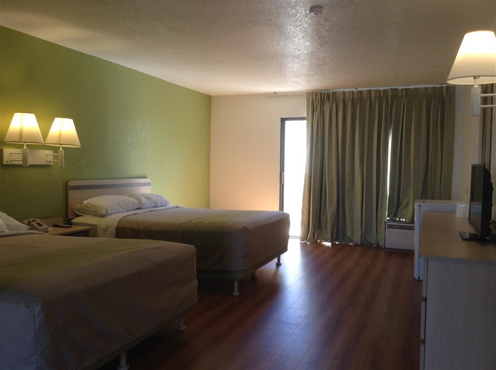 Motel 6 ヘメット 部屋 写真