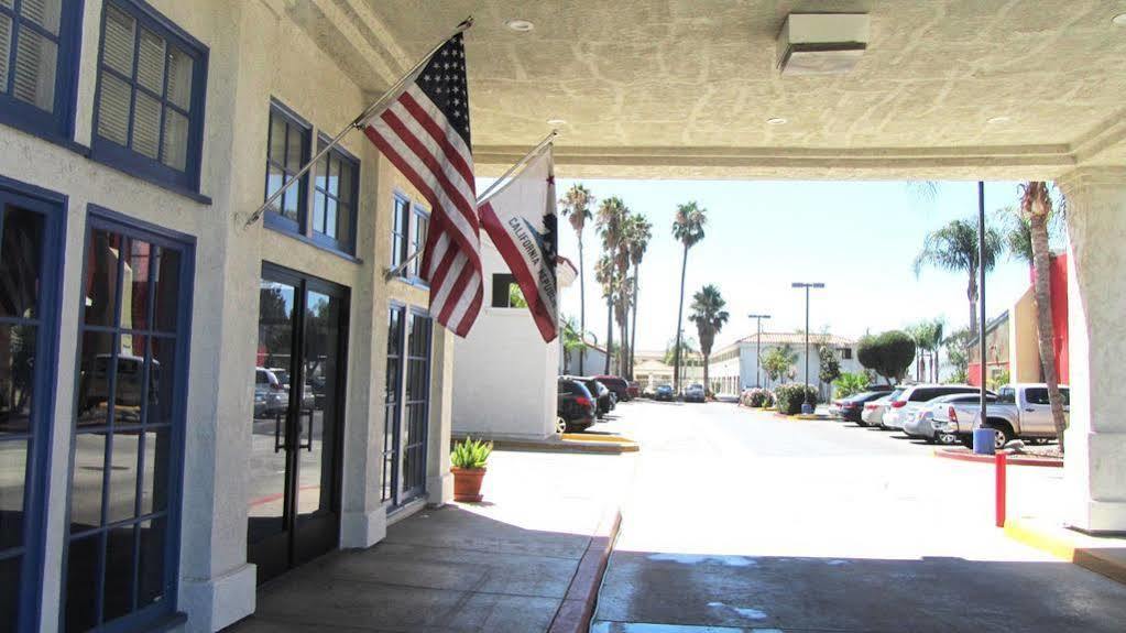 Motel 6 ヘメット エクステリア 写真